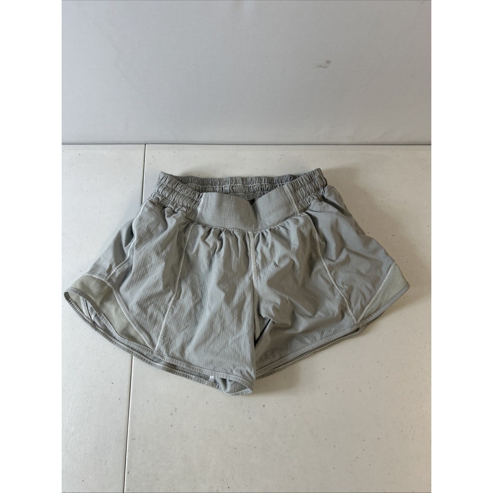 Lululemon Women's Gray Hotty Hot Shorts 4 inch inseam Lined SIZE 6T Running